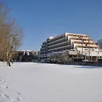 Savoy & Thermal ביביונה