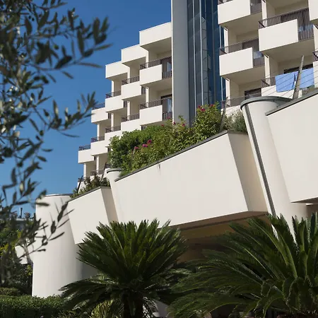 Ξενοδοχείο Savoy & Thermal Μπιμπιόνε