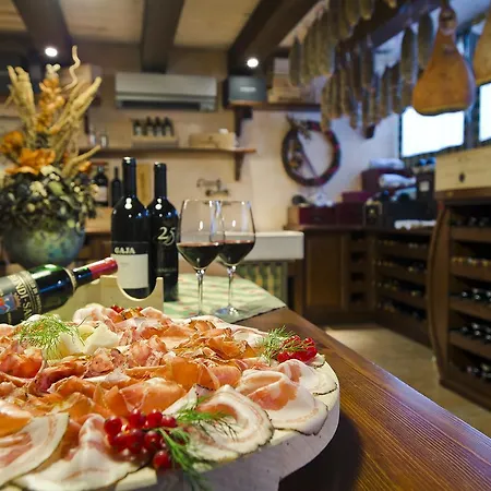 فندق Savoy & Thermal بيبيوني